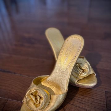 Yves St-Laurent  - Heeled sandals (Gold)