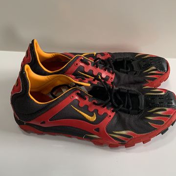 Nike - Sneakers (Black, Orange, Red)