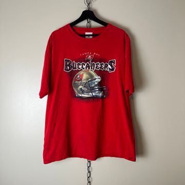 NFL Pro Player Tampa Bay Buccaneers Black Printed Sweatshirt (XL)