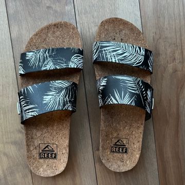 Reef - Flat sandals (White, Black, Brown)