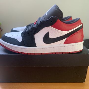 Nike Jordan - Sneakers (White, Black, Red)