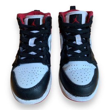 Jordan  - Sneakers (White, Black, Red)