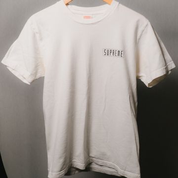 Supreme - T-shirts (White)
