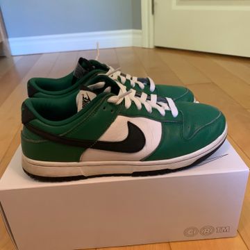 Nike  - Sneakers (White, Black, Green)