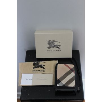 Burberry  - Key & Card holders (Black, Red, Beige)