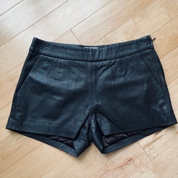 Sezane - Shorts en cuir (Noir)