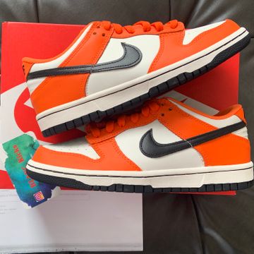 Nike - Sneakers (White, Orange)
