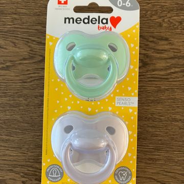 Medela  - Bibs (Green, Grey)