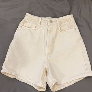 Zara - Shorts taille haute (Beige)