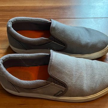 Crocs - Loafers & Slip-ons (Grey)