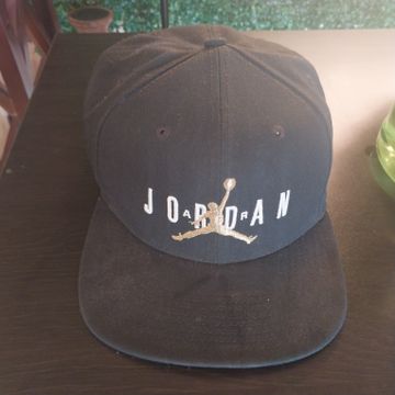 Air Jordan - Hats (Black, Gold)
