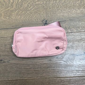 Lululemon  - Crossbody bags (Pink)