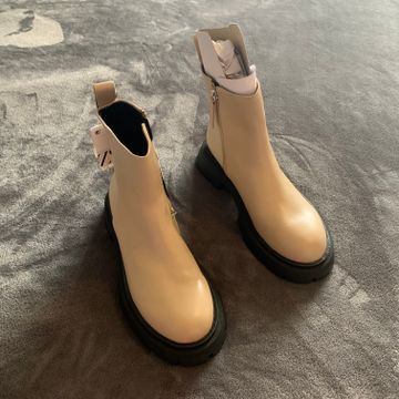 Zara  - Combat & Moto boots (Beige)