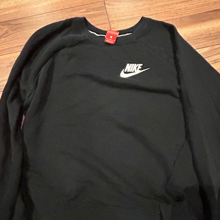 Nike crew neck on sale hoodie