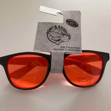 Romy Aksel - Sunglasses (Orange, Grey)