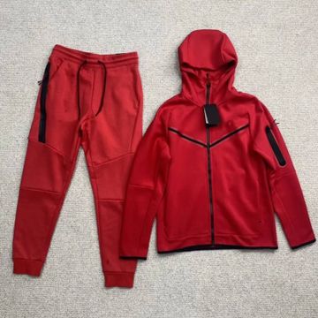 Nike - Pulls & sweats (Rouge)