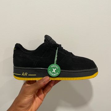 Nike - Sneakers (Black, Yellow)