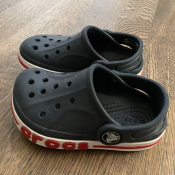 Crocs - Sandals & Flip-flops (Blue)