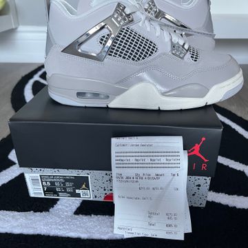 Jordan - Sneakers (White, Grey, Silver)