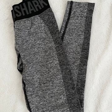 Gymshark  - Joggers & Sweatpants (Grey)