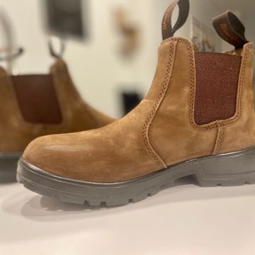 Wind River - Chelsea boots (Black, Brown)