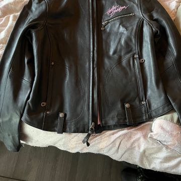 Harley Davidson - Leather jackets (Black, Pink)