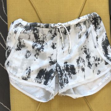 Rudsak - Shorts taille basse (Blanc, Noir, Gris)