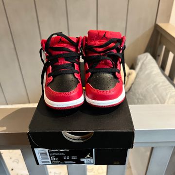 Jordan/Nike - Chaussures de bébé (Blanc, Noir, Rouge)