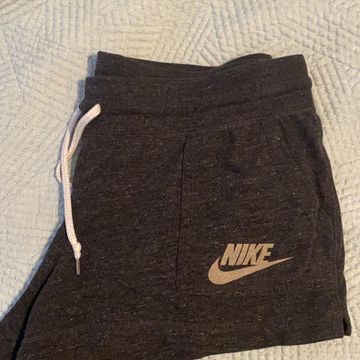 Nike  - Jean shorts (Black)