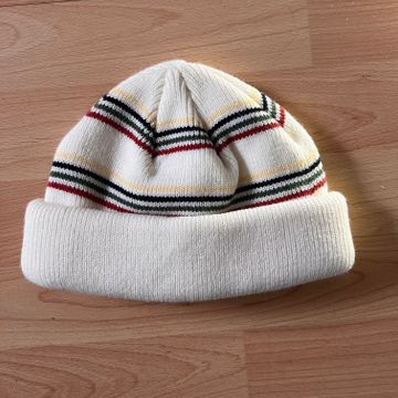 Urban Outfitters - Winter hats (Beige)