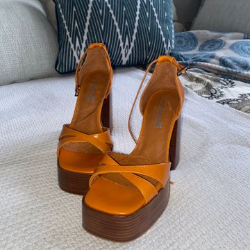 L’Intervalle - Heeled sandals (Orange)