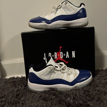 Jordan retro 11 on sale concord size 9