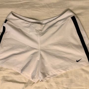 Nike - Shorts (Blanc)