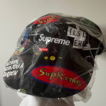 Supreme  - Caps (Black)