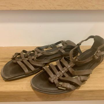 Ecco - Flat sandals (Grey)
