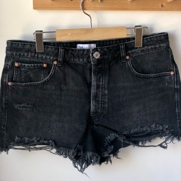 Zara  - Shorts taille haute (Noir)