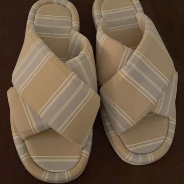 Zara - Flat sandals