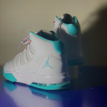 Jordans  - Sneakers (White, Turquiose)