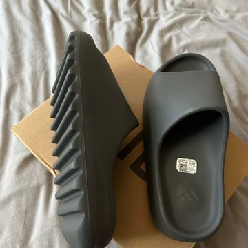 Yeezy - Sandals (Black)