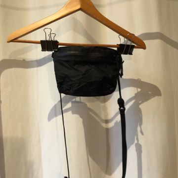 Uniqlo - Bum bags (Black)