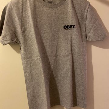 Obey - T-shirts (Black, Grey)