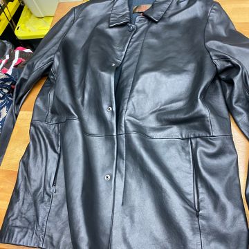 Danier  - Leather jackets (Black)