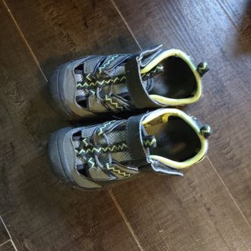 Oshkosh - Sandals & Flip-flops (Green, Grey)