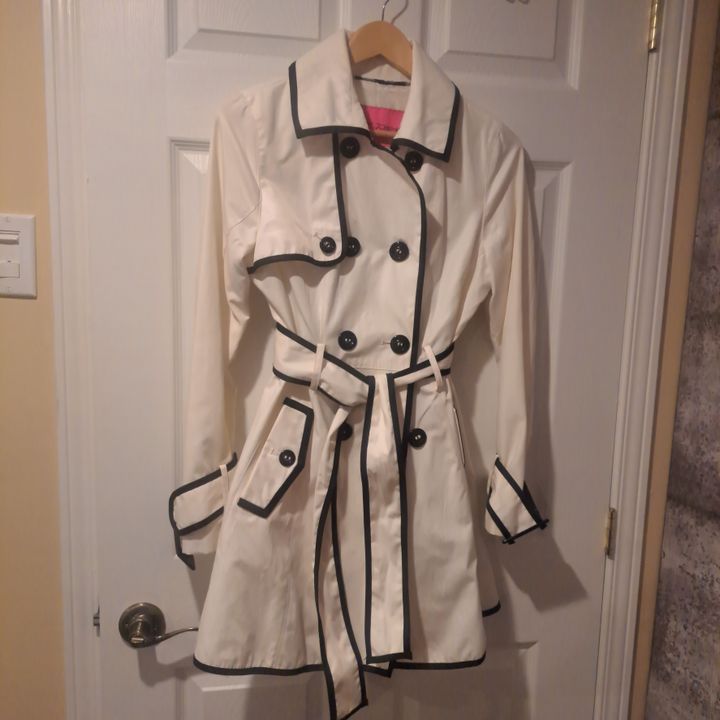 Betsey johnson 2024 trench coat