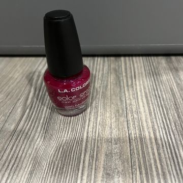 L.A Colors - Nail care (White, Black, Red)
