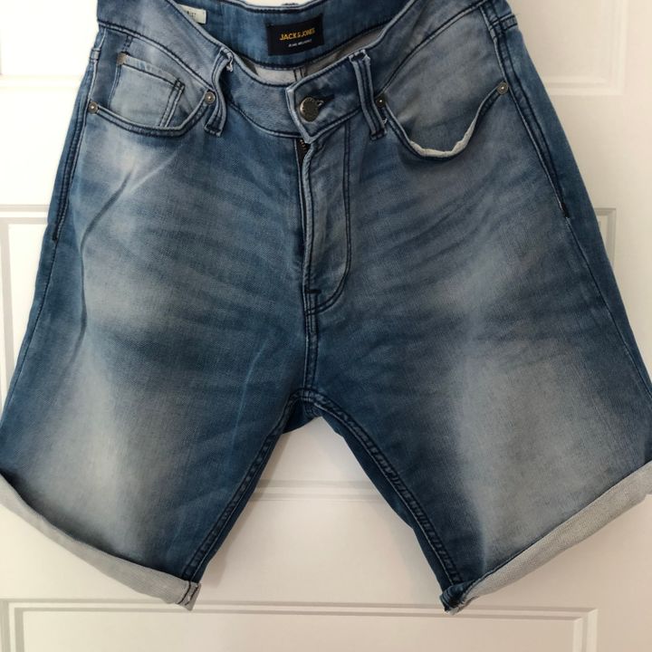 Jack and jones short hot sale jeans