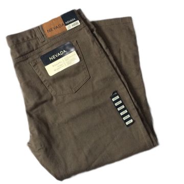 Nevada - Relaxed fit jeans (Brown)