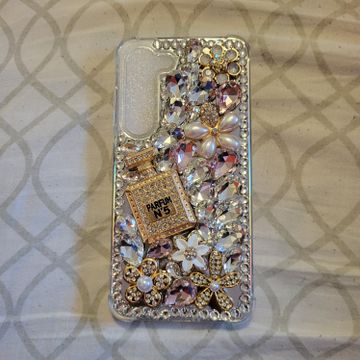 Nobranded - Phone cases (White, Silver, Gold)