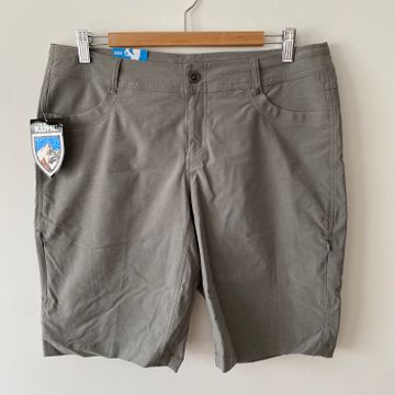 Kulh - Shorts longueur genou (Vert, Gris)
