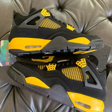 Jordan - Sneakers (Black, Yellow)